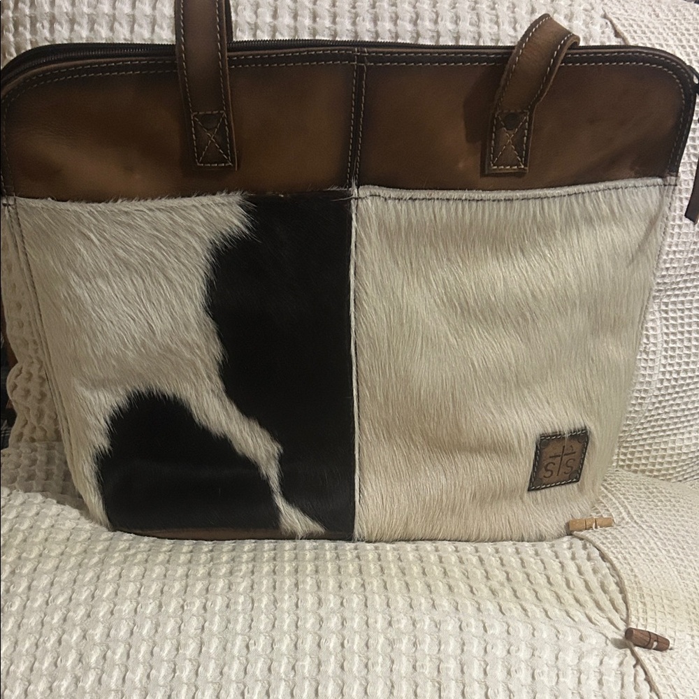 STS Ranchwear Leather Laptop Tote with Black and Cream Accents